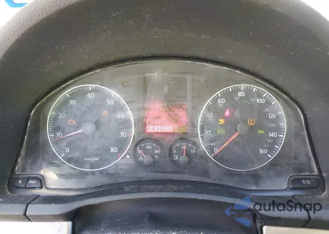 2008 Volkswagen Rabbit S из США, поврежденный, VIN WVWDA71K88W086058